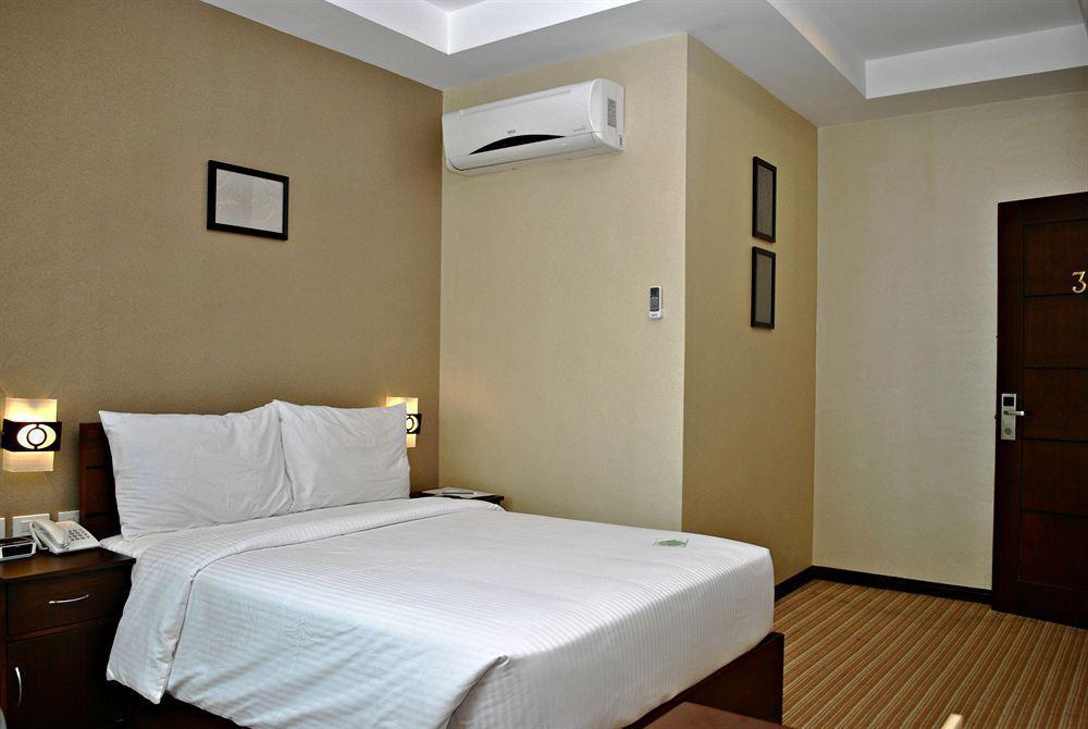 Orion Otel Manila Dış mekan fotoğraf